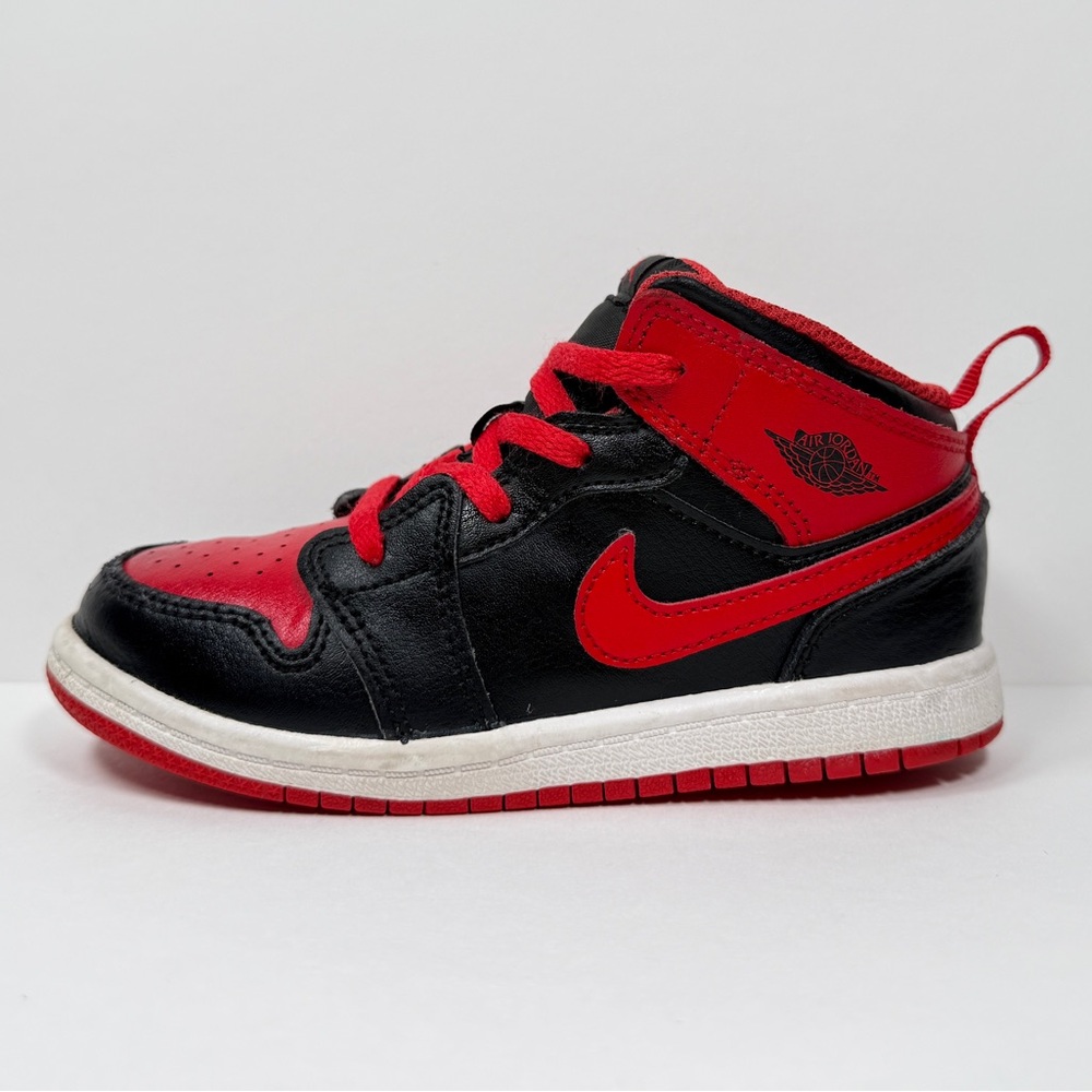 NIKE | Jordan 1 Mid Alternate Bred 2022 DQ8425-060  Retro Classic School Summer